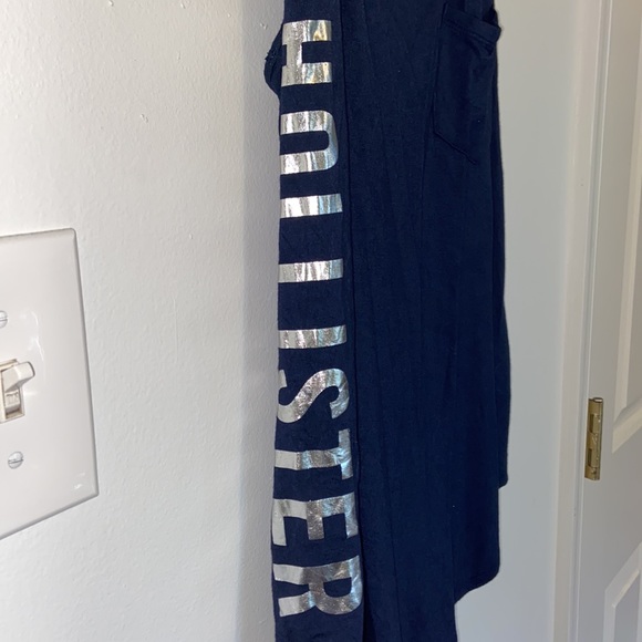 hollister logo flowy tank top - Picture 4 of 6